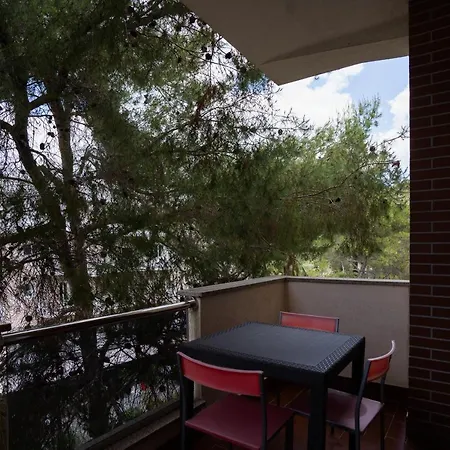Evergreen Pines Apartment *