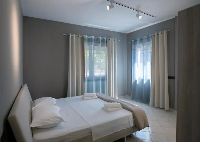 Evergreen Pines * 格勒姆